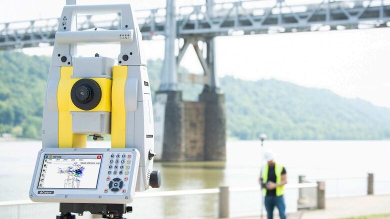 Robotic Total Station working